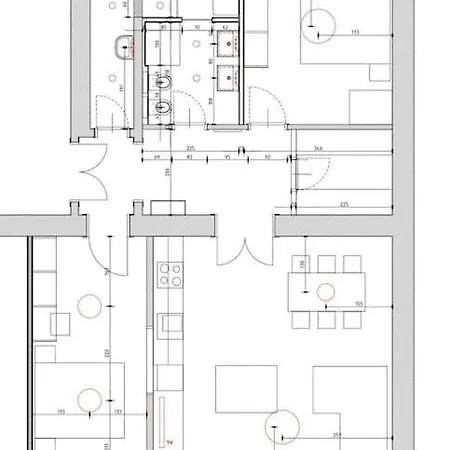 Apartment Spacious In Historic Centre & Free Parking *